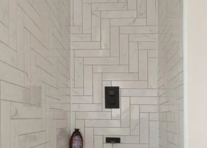 Escape 2 Unwind At The Parade, Accommodates 10 York