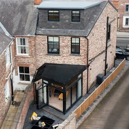 Ferienhaus Escape 2 Unwind At The Parade, Accommodates 10 *