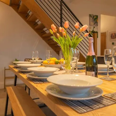 Escape 2 Unwind At The Parade, Accommodates 10 Dom wakacyjny York