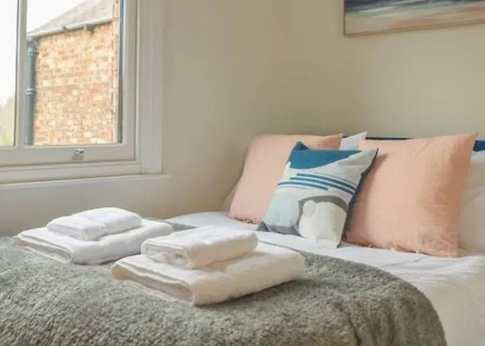 Semesterbostad Escape 2 Unwind At The Parade, Accommodates 10 *