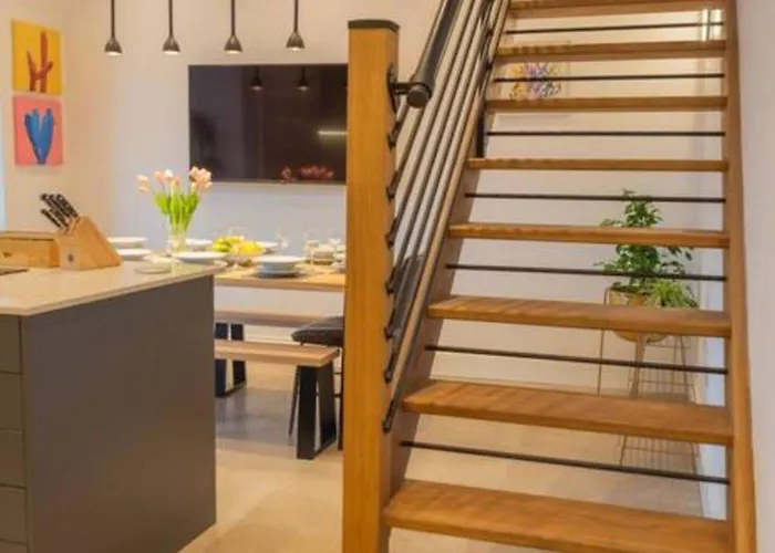 Escape 2 Unwind At The Parade, Accommodates 10 Casa vacanze