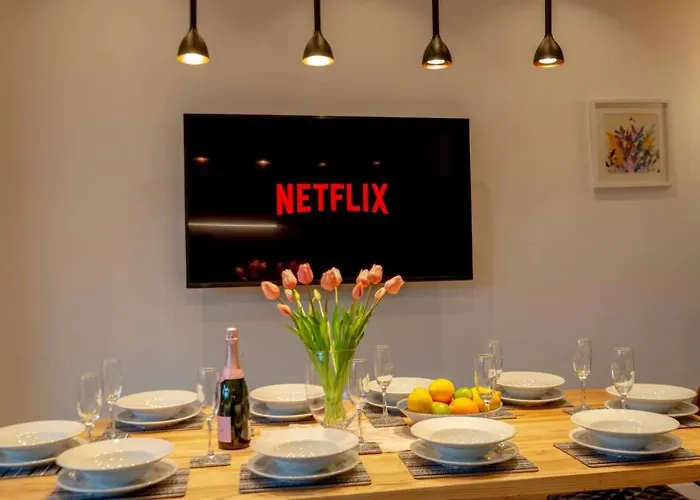 Casa vacanze Escape 2 Unwind At The Parade, Accommodates 10 York