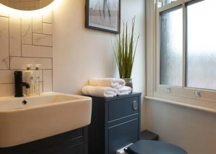 Escape 2 Unwind At The Parade, Accommodates 10 Casa vacanze